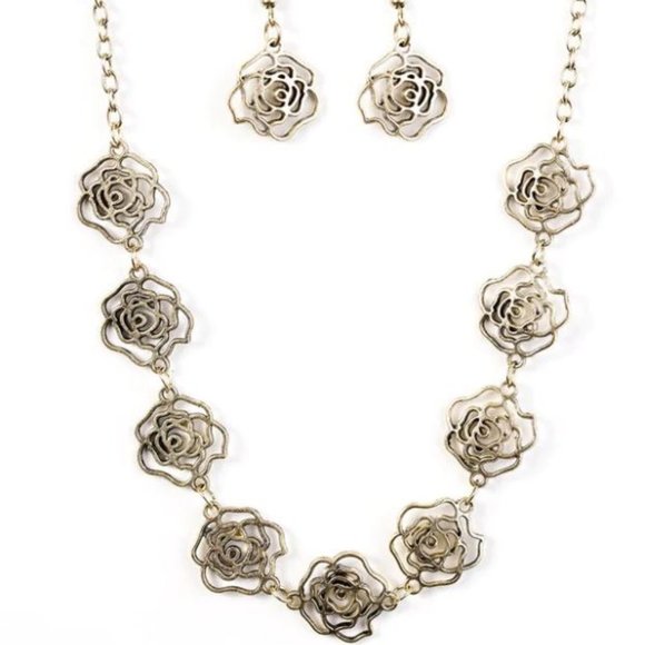 paparazzi Jewelry - PAPARAZZI "FLEUR DE FLIRT" BRASS NECKLACE & EARRING SET